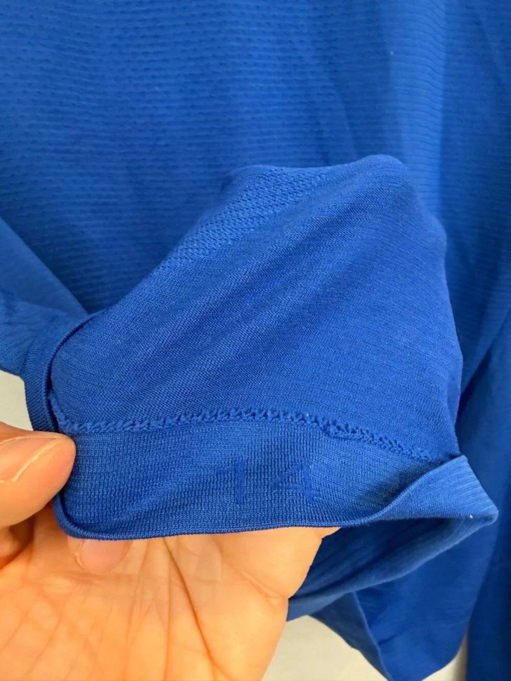 Lululemon Women's Swiftly Tech Long Sleeve Top Waist Length Royal Blue Size 14